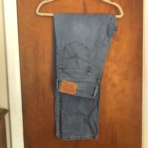 Men’s Levi’s 34x32 505 blue jeans